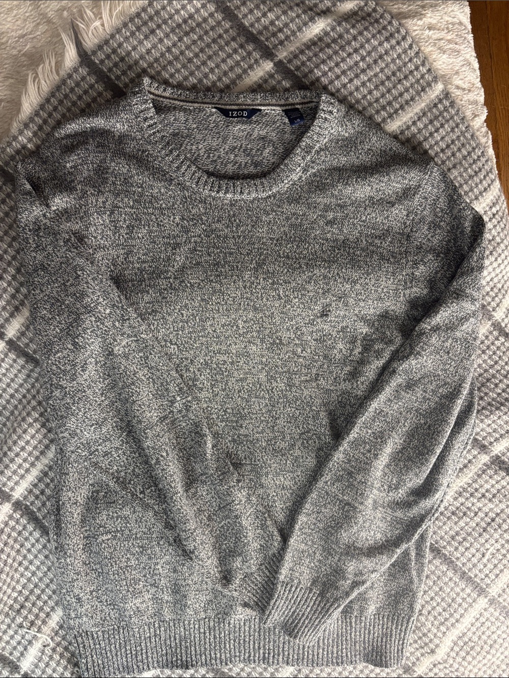Izod Men's Gray Heather Crewneck Sweater